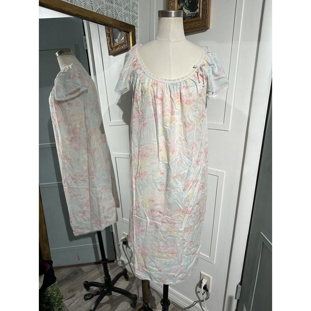 Vintage Miss Elaine Nightgown Vintage 1980s Small Short Sleeves